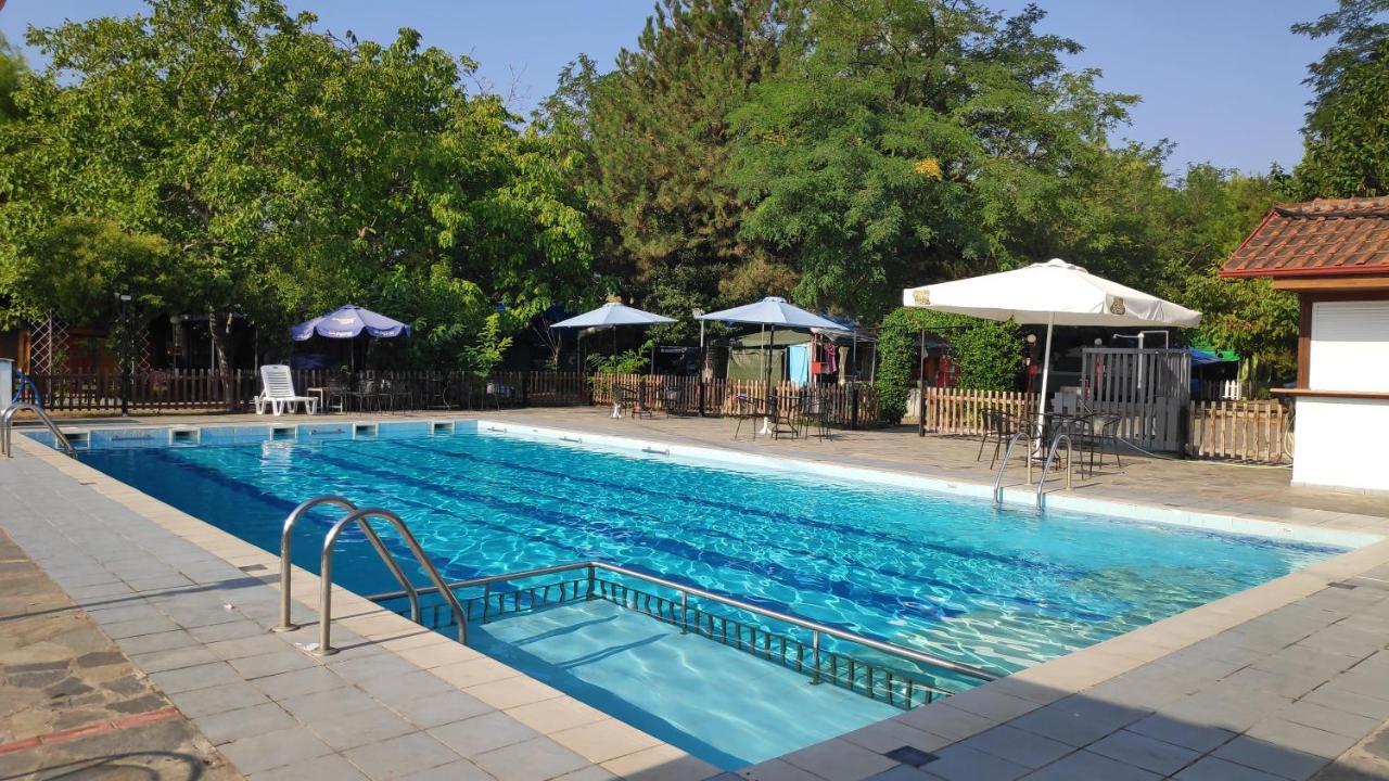Camping Mitikas And Bungalows Plaka Exterior foto