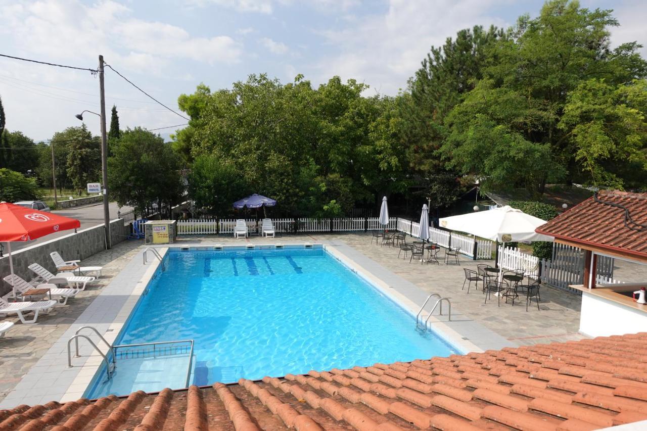 Camping Mitikas And Bungalows Plaka Exterior foto