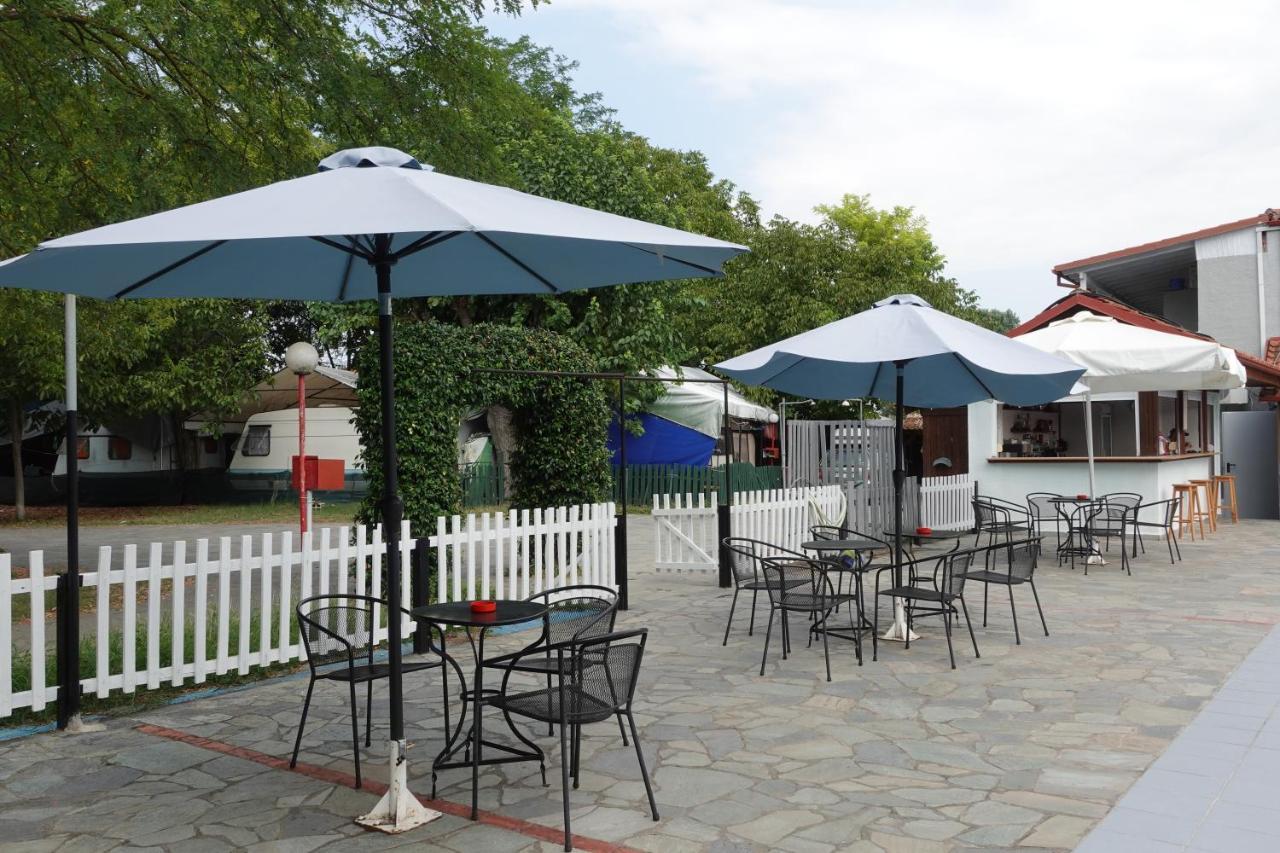 Camping Mitikas And Bungalows Plaka Exterior foto