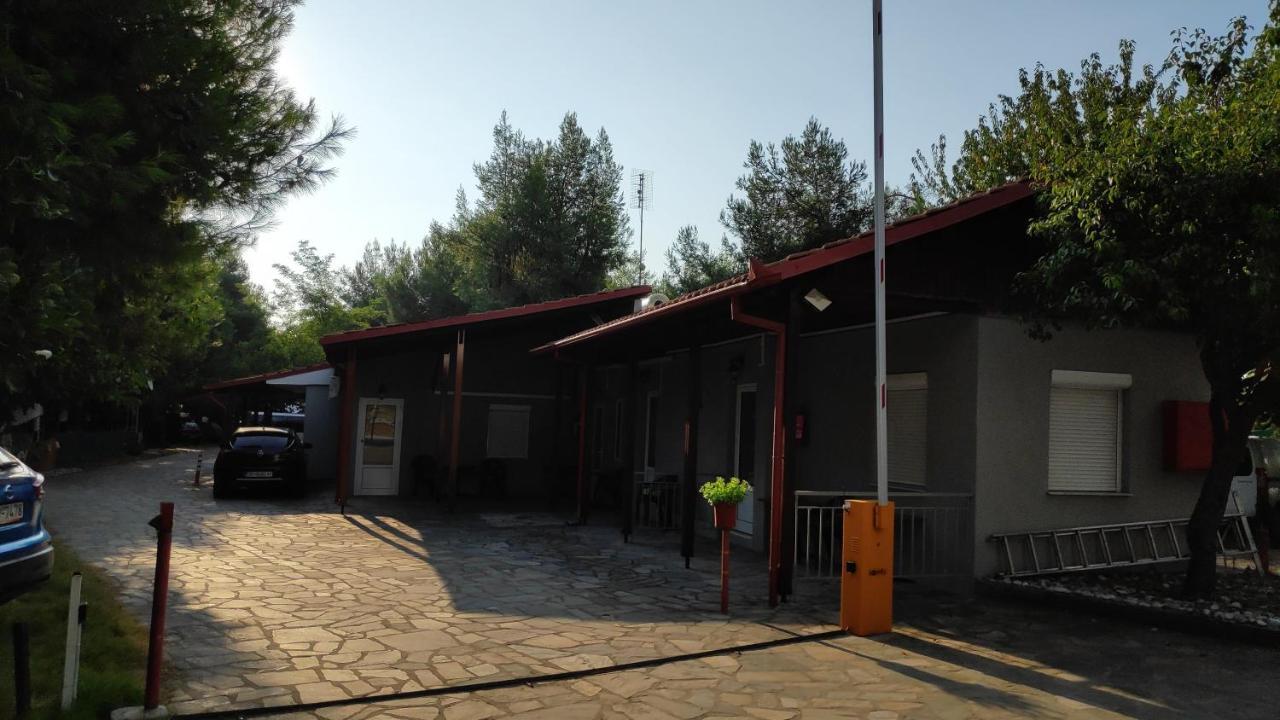 Camping Mitikas And Bungalows Plaka Exterior foto