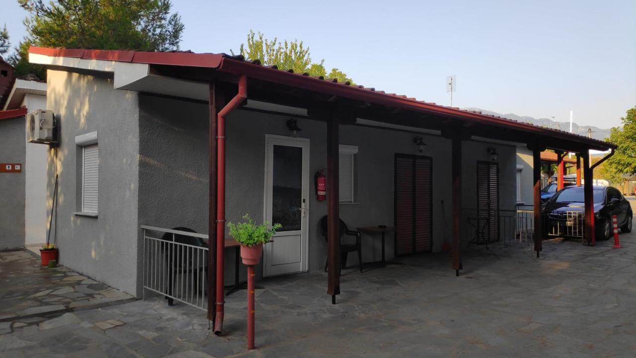 Camping Mitikas And Bungalows Plaka Exterior foto