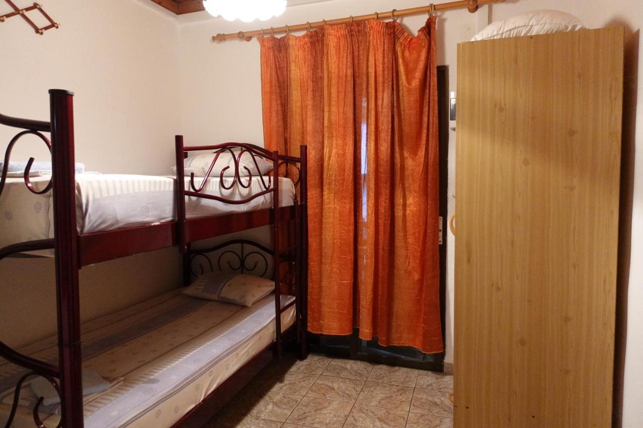 Camping Mitikas And Bungalows Plaka Exterior foto
