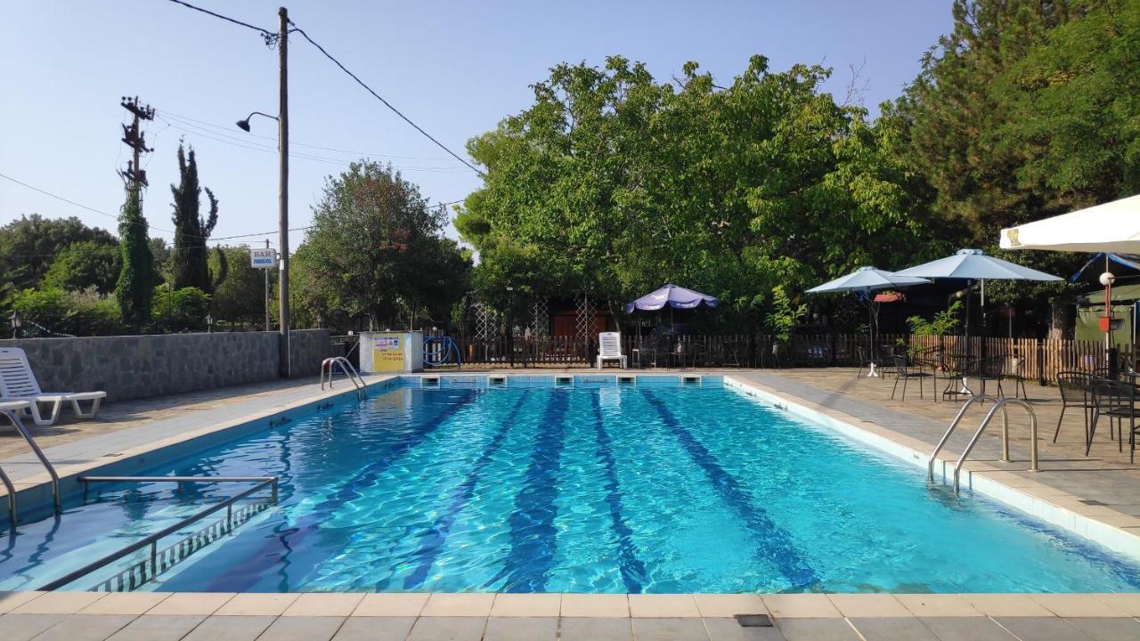 Camping Mitikas And Bungalows Plaka Exterior foto